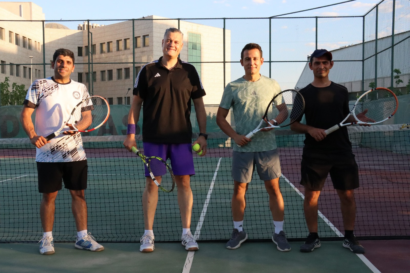 15 Temmuz Demokrasi Ve Zafer Bayramı Tenis Turnuvası Başladı