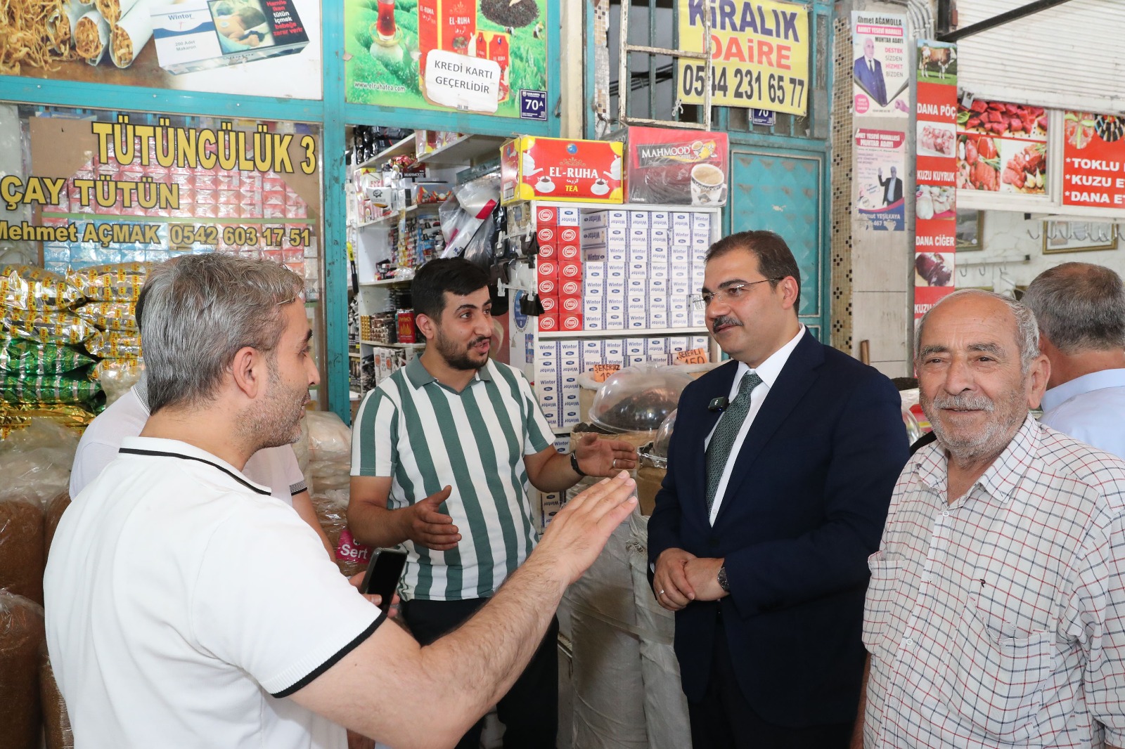 Başkan Canpolat, Açıksu Caddesi’nde Esnaf Ve Vatandaşlarla Buluştu