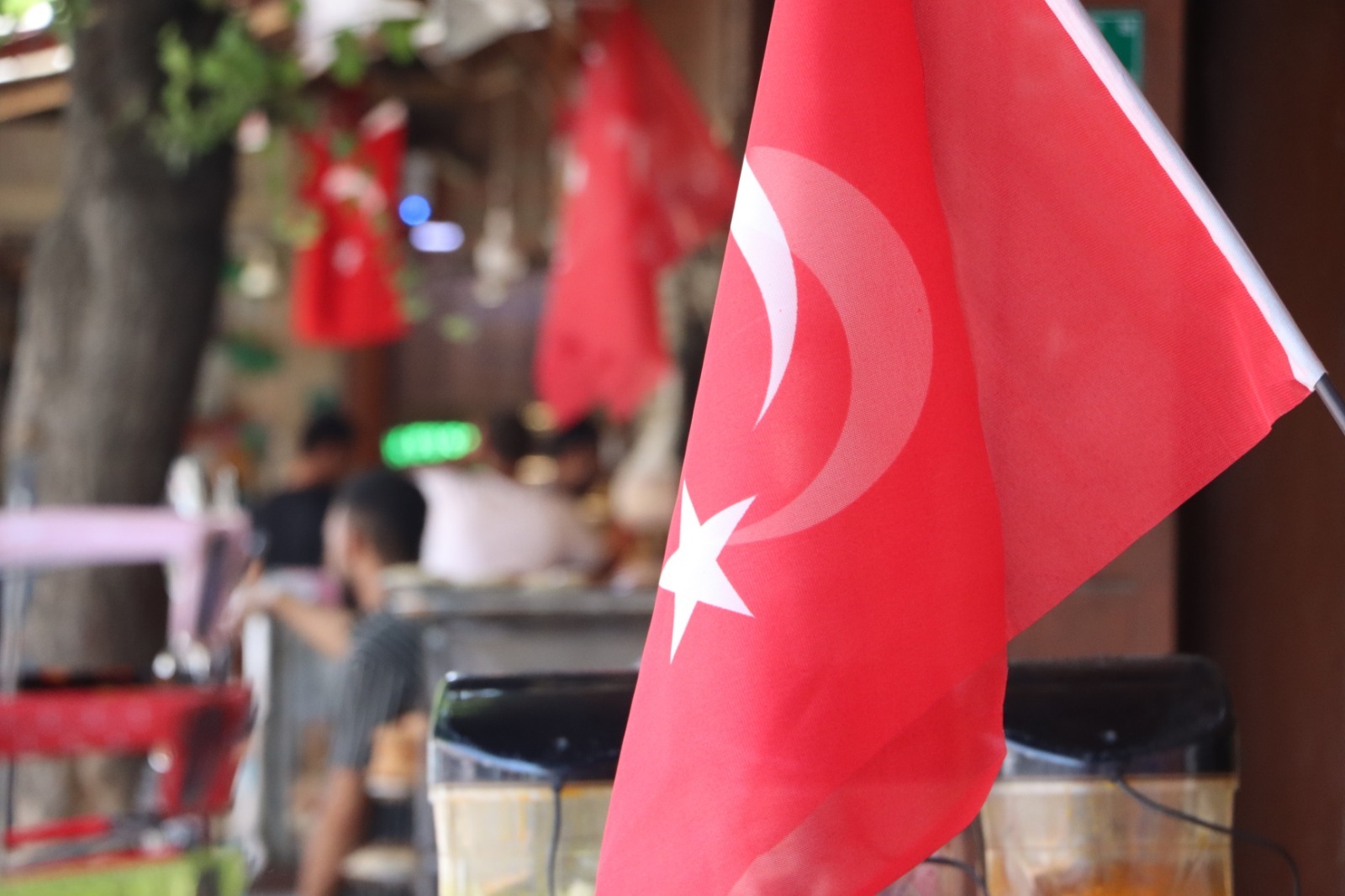 Şanlıurfa Bayraklarla Donatıldı