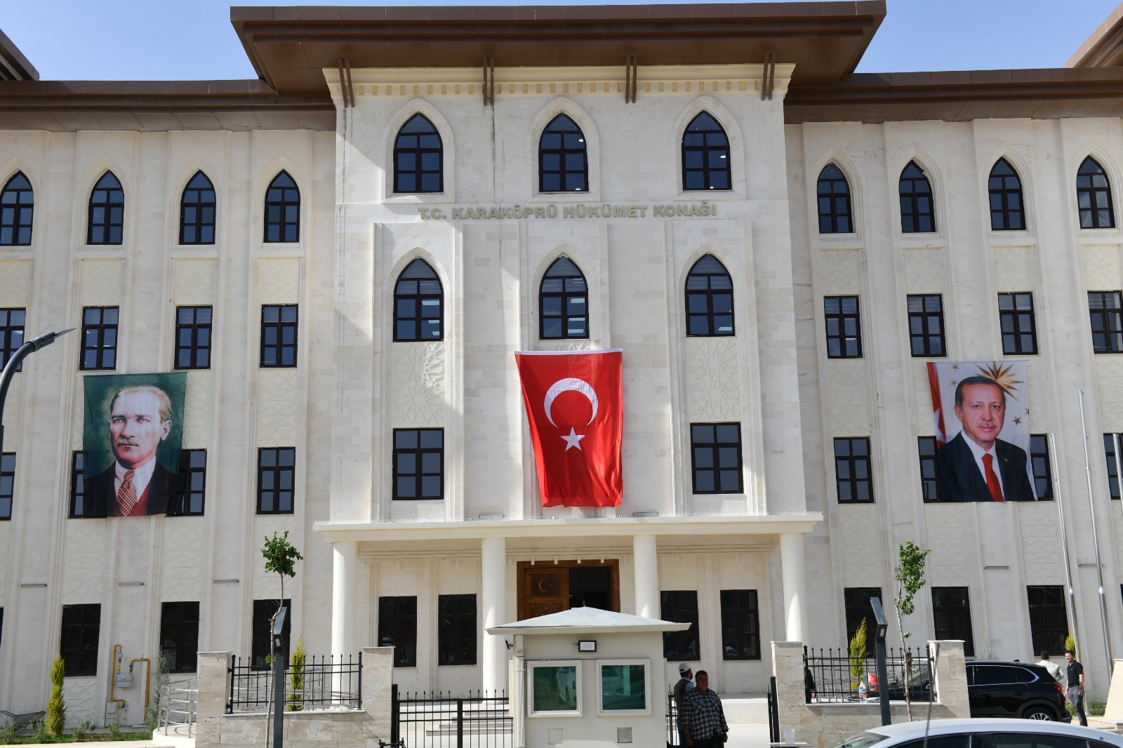 Haliliye ve Karaköprü’ye Yeni Hükümet Konakları