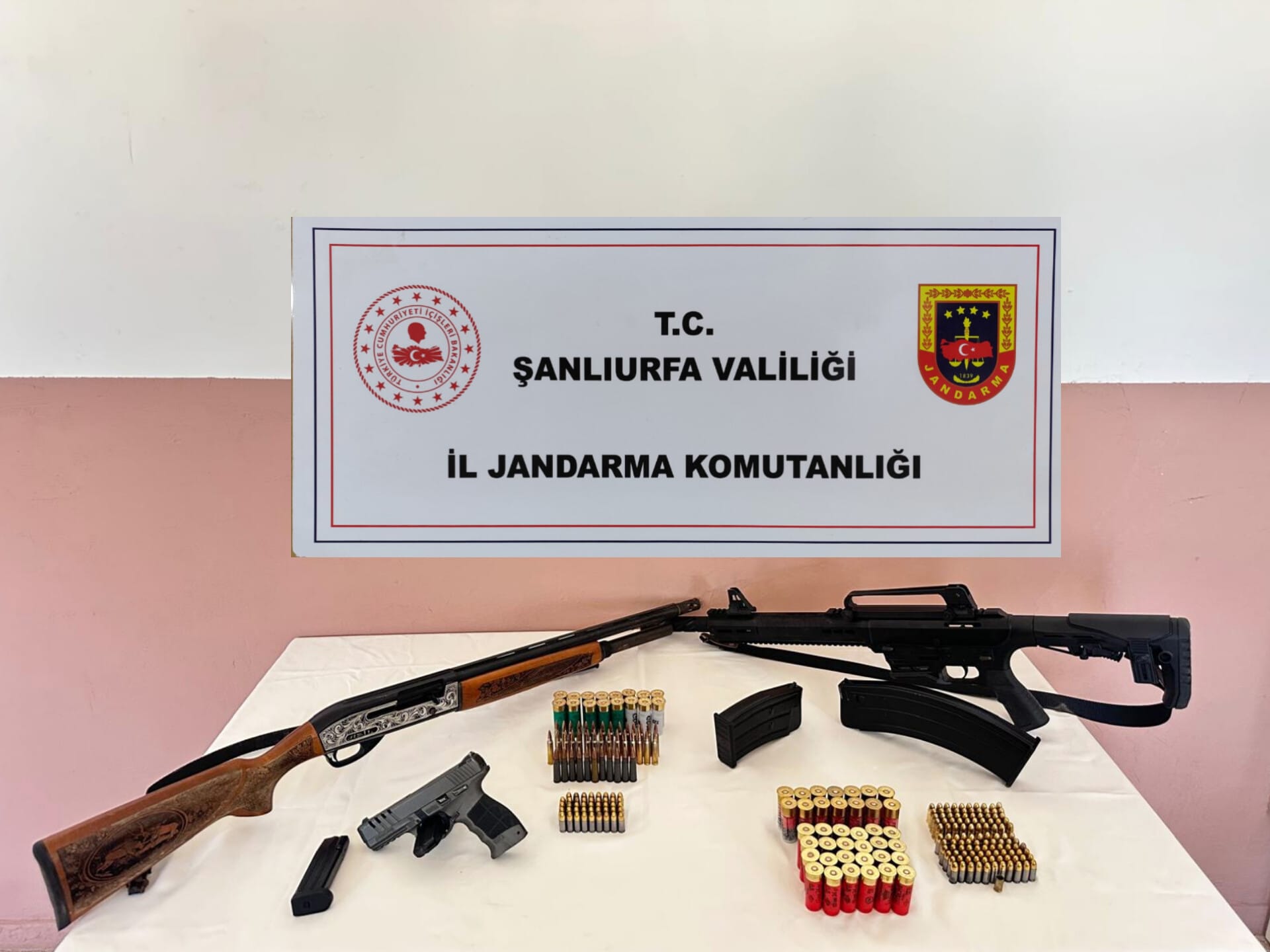 Şanlıurfa’da ruhsatsız silah operasyonu