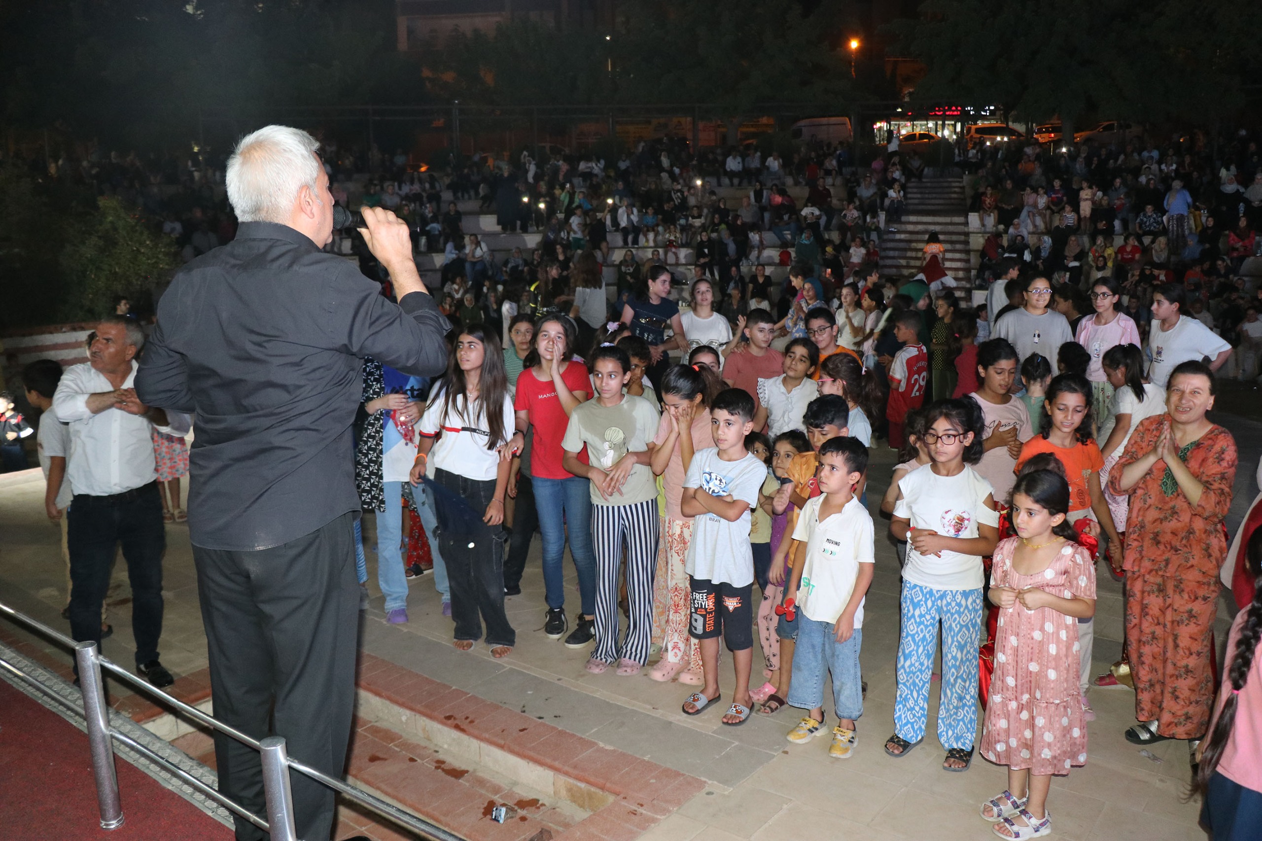 Haliliye'de Mahalle Konserleri Yaz Akşamlarını Şenlendiriyor