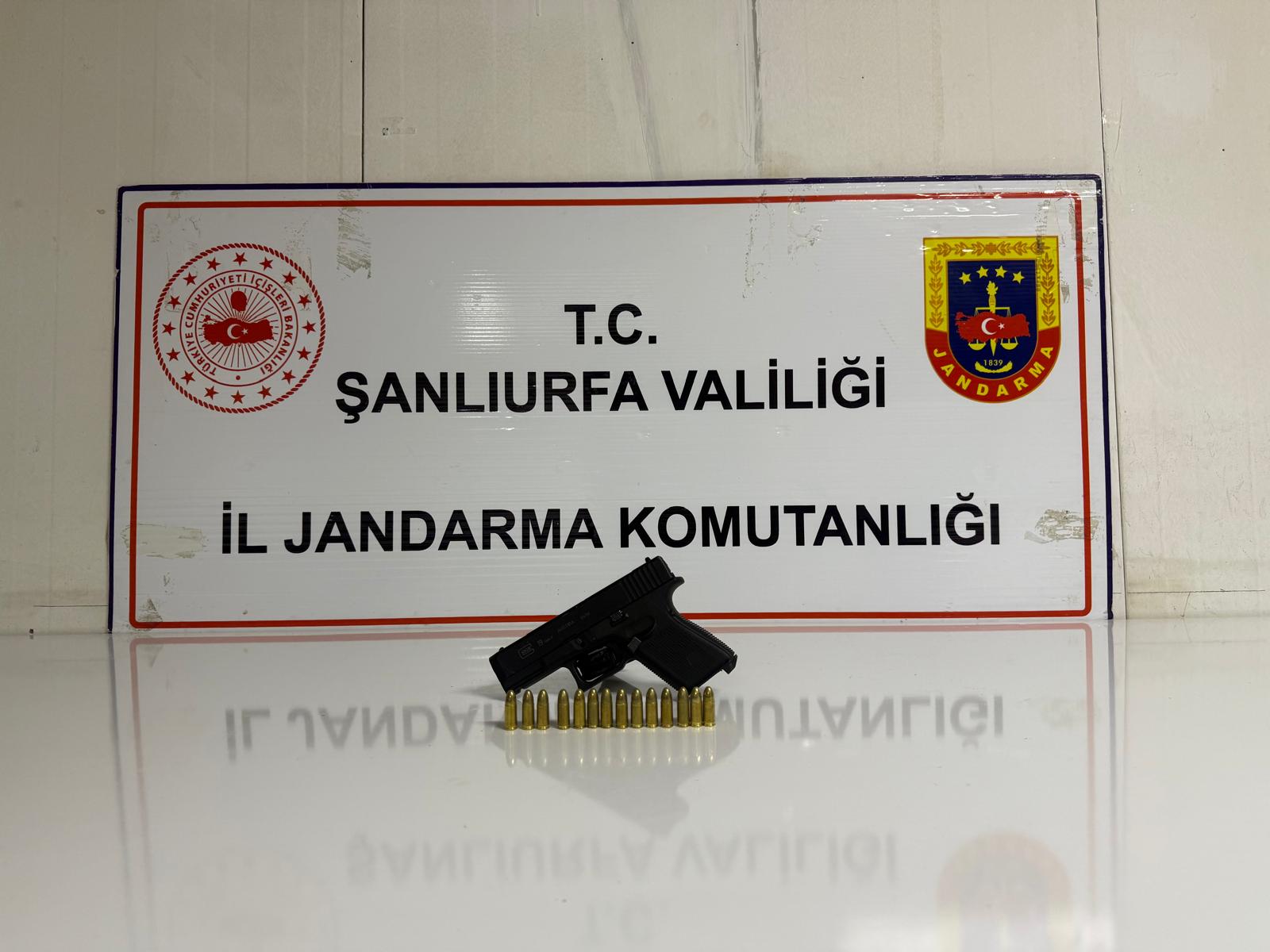 Siverek’te ruhsatsız tabanca ele geçirildi