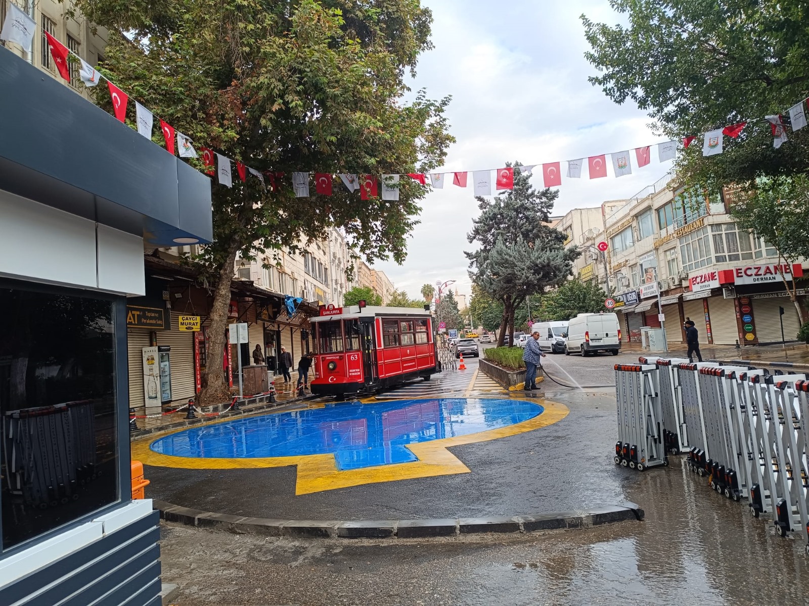 Koca İlçenin Sokakları Her Gün Yıkanıyor
