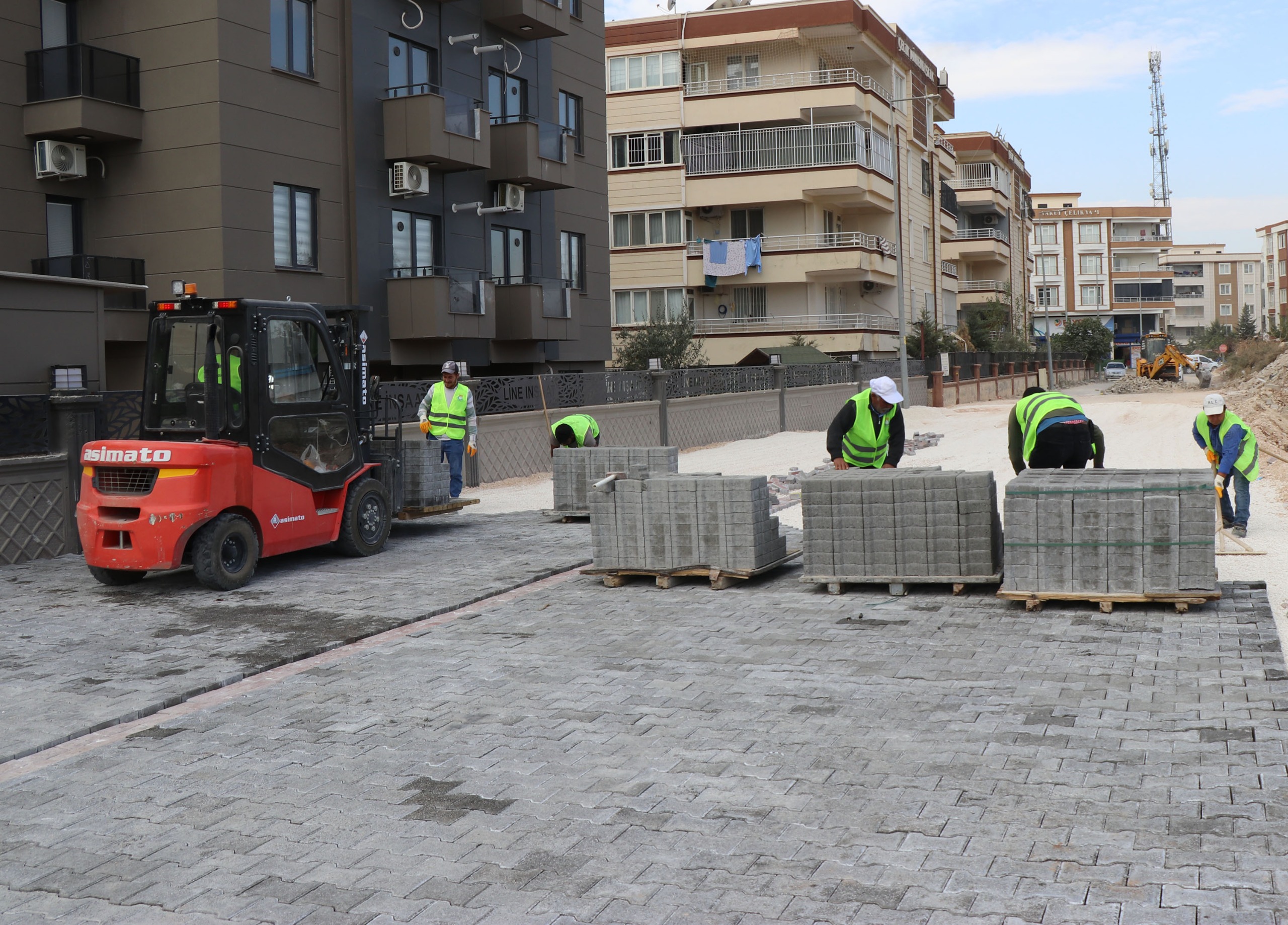 Haliliye Belediyesi Yol Atağını Sürdürüyor