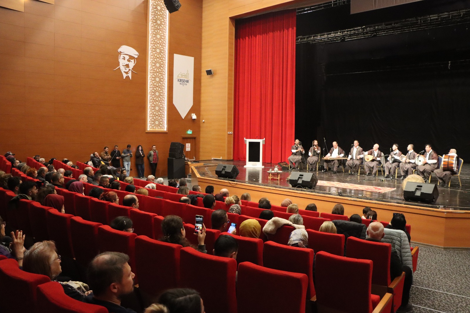 Urfa Türküleri Bozkırın Kalbinde Yankılandı