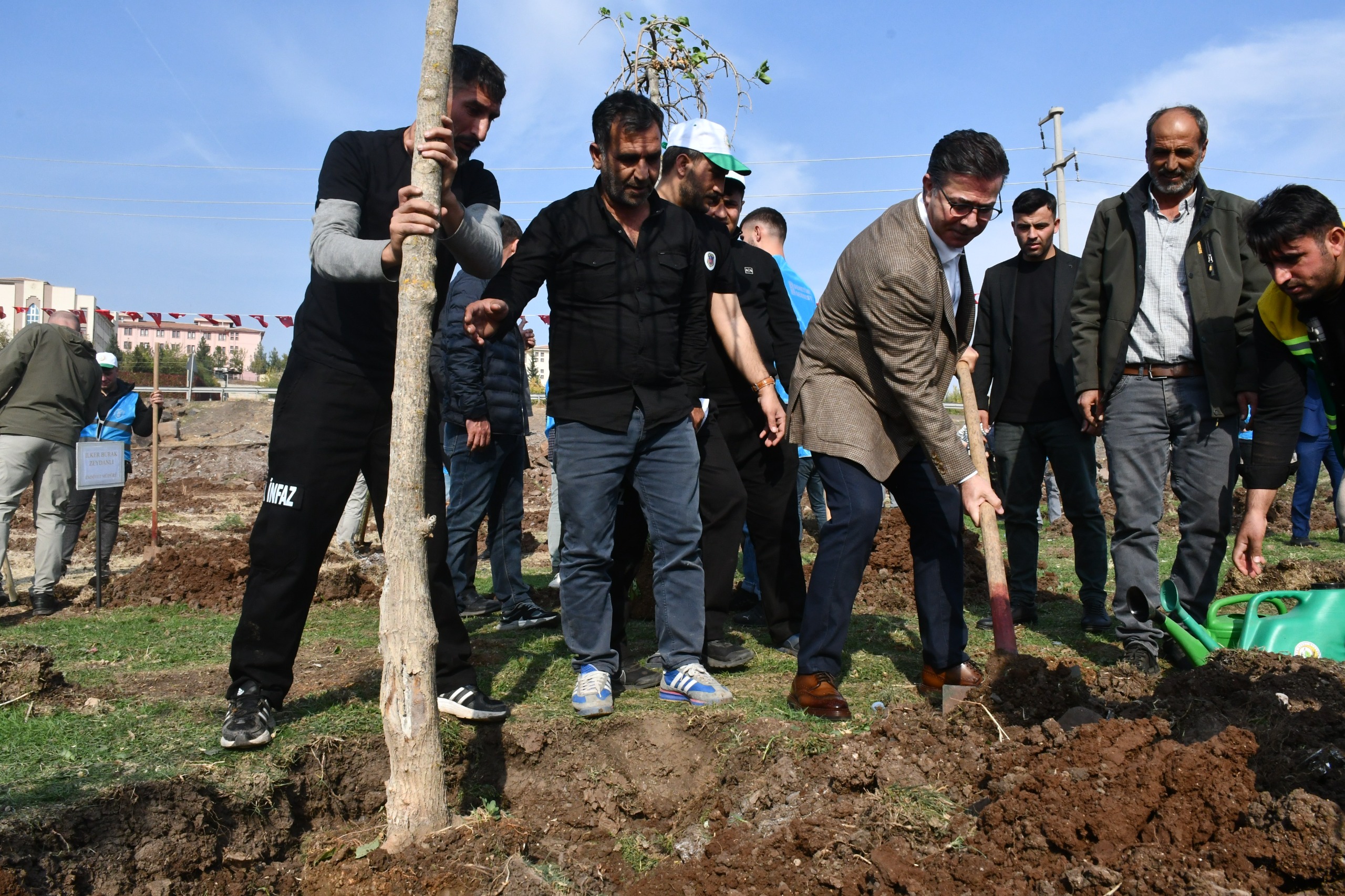 Siverek'te 11 Kasım Milli Ağaçlandırma Günü etkinliği