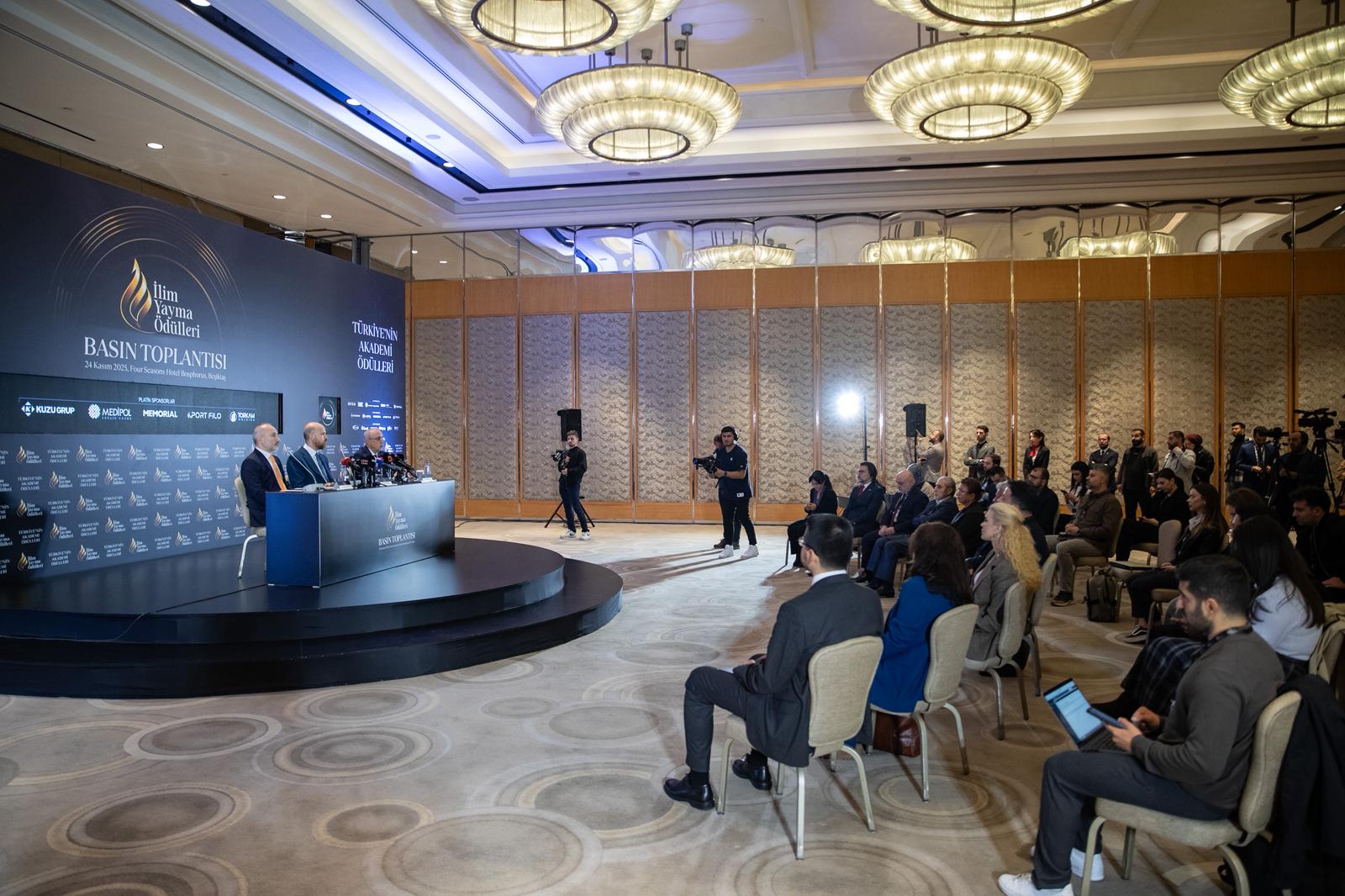 Türkiye’nin Akademi Ödülleri 29 Kasım’da Sahiplerini Buluyor