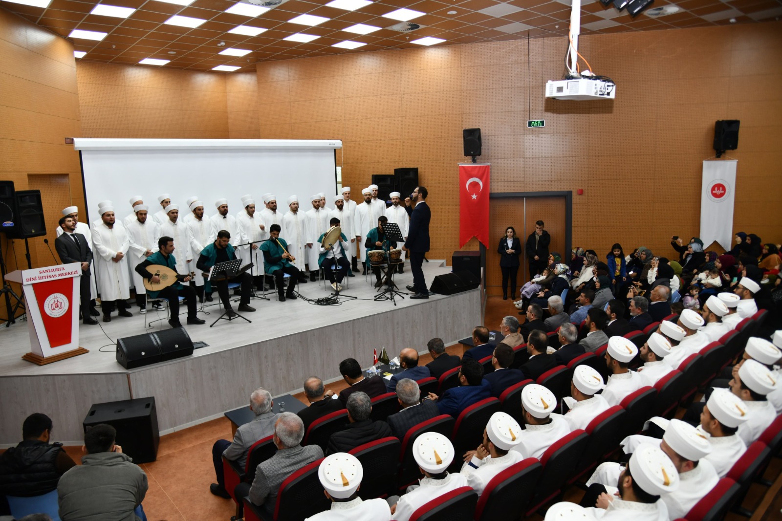 Şanlıurfa’da 145 Din Görevlisi Mezun Oldu