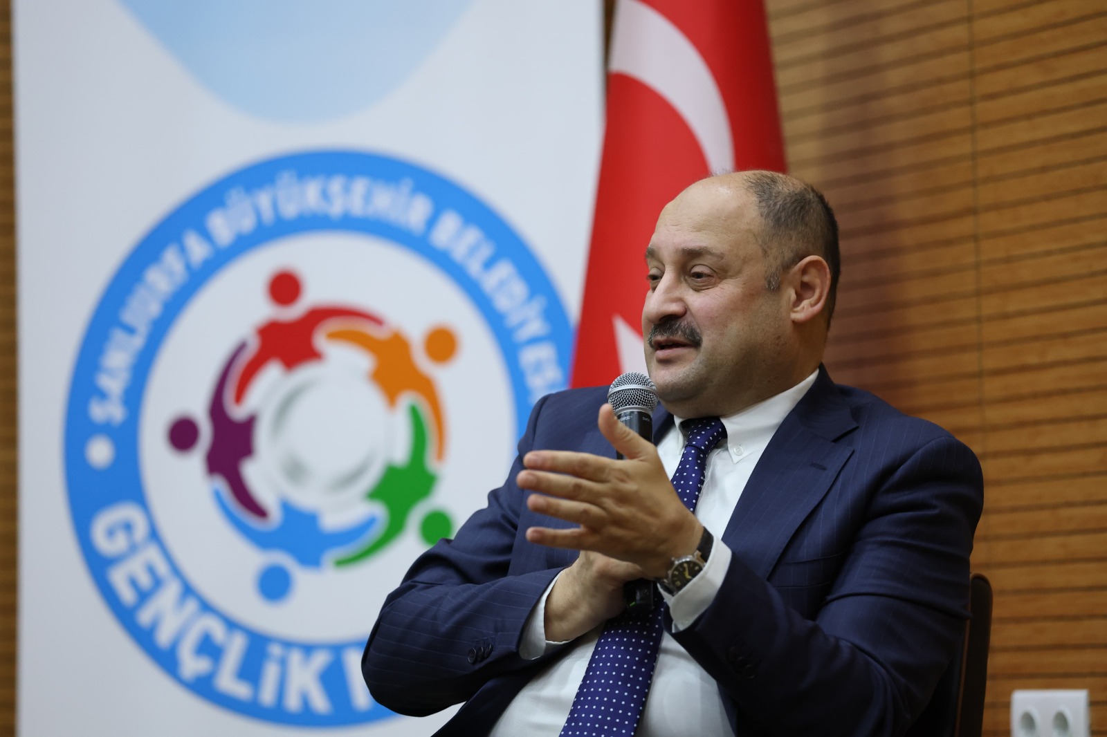 Başkan Gülpınar, Üniversiteli Gençlerle Buluştu