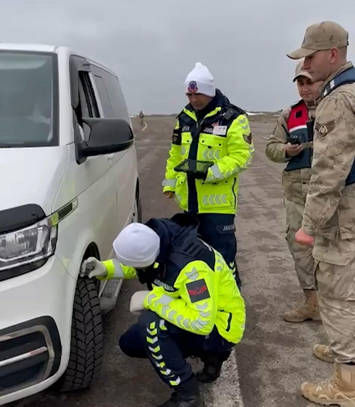 Şanlıurfa’da Olumsuz Hava Koşullarına Karşı Trafik Tedbirleri Artırıldı