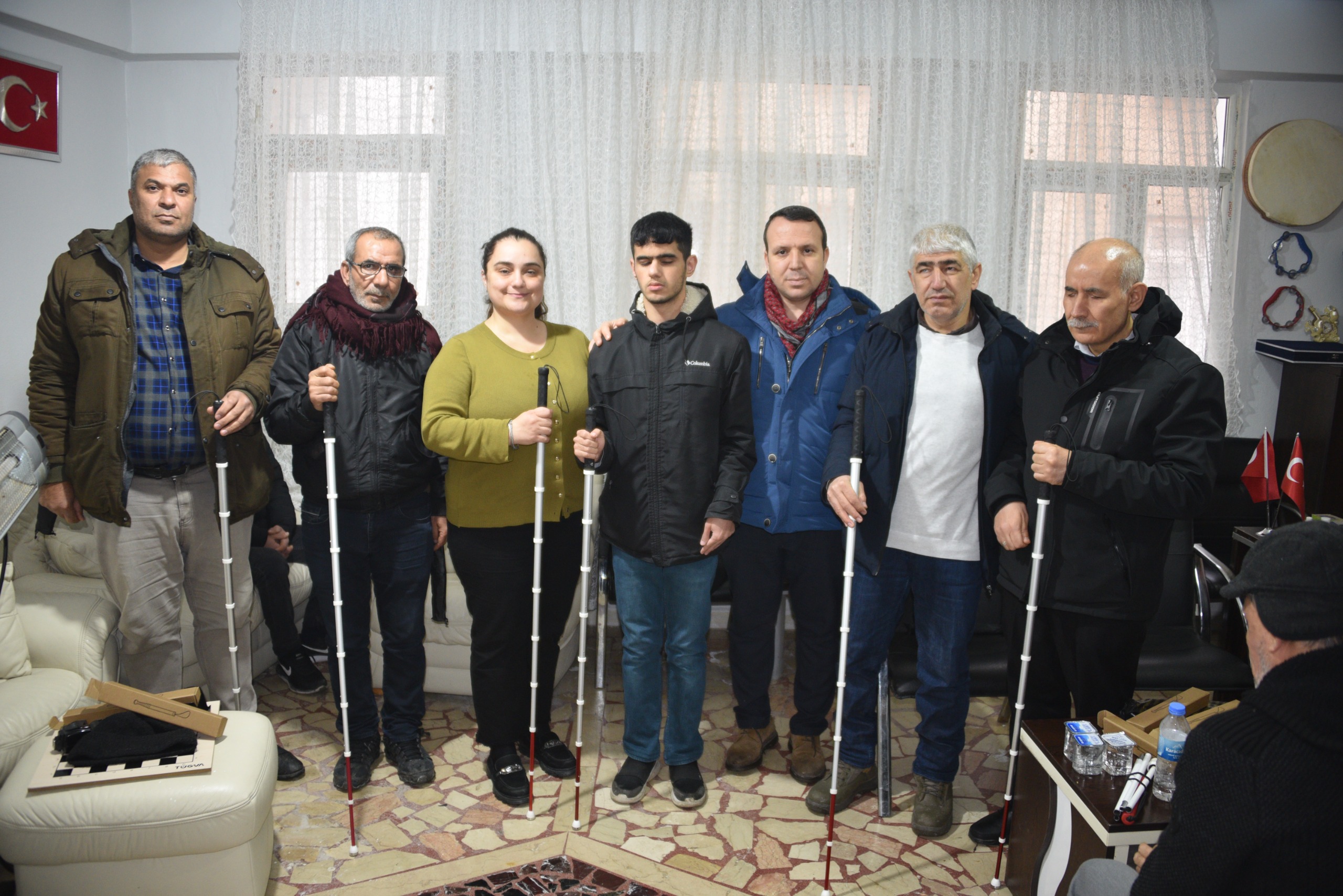 Siverek Belediyesi görme engellileri unutmadı