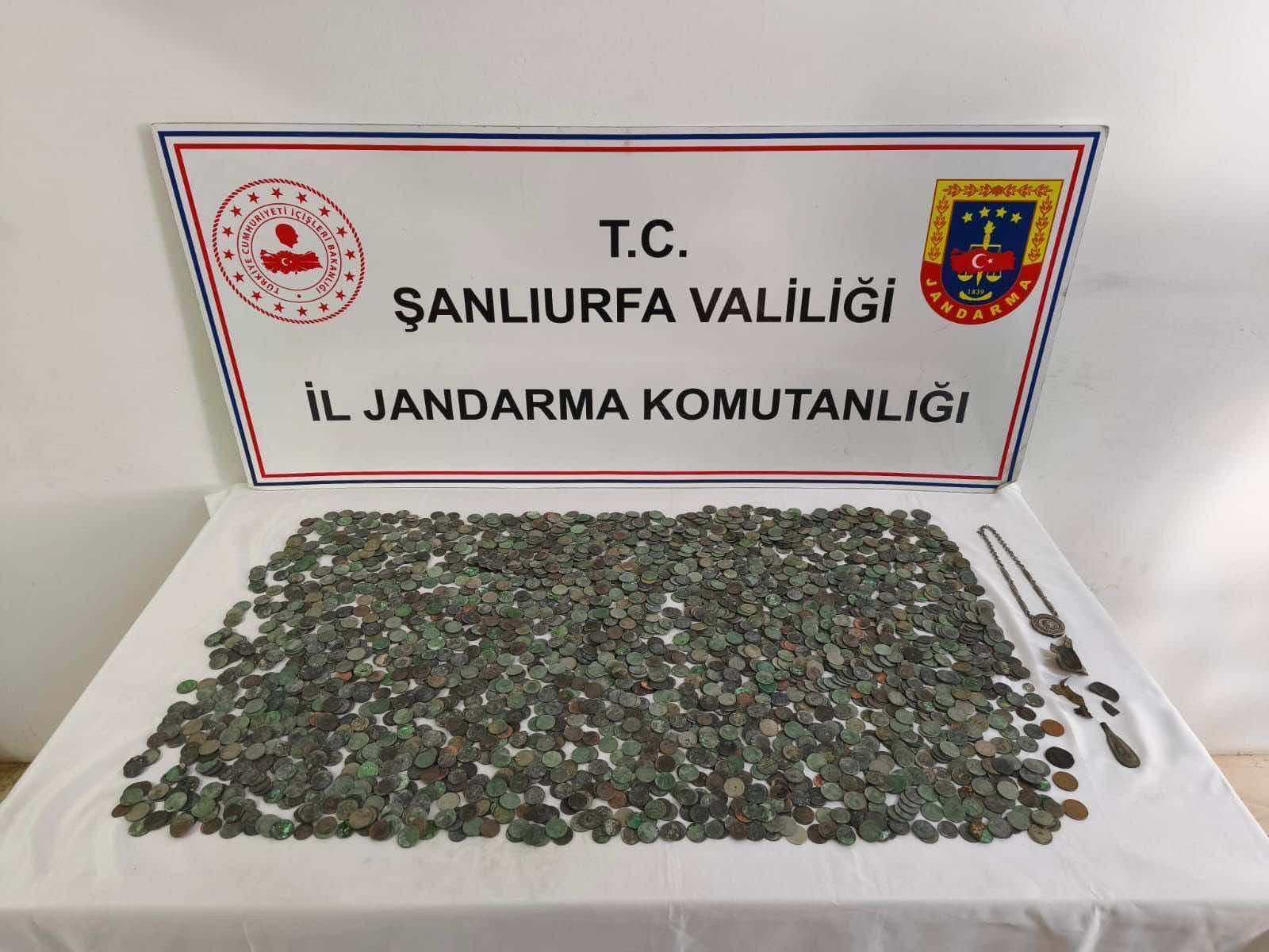 Şanlıurfa’da Tarihi Eser Operasyonu: Binlerce Sikke Ele Geçirildi