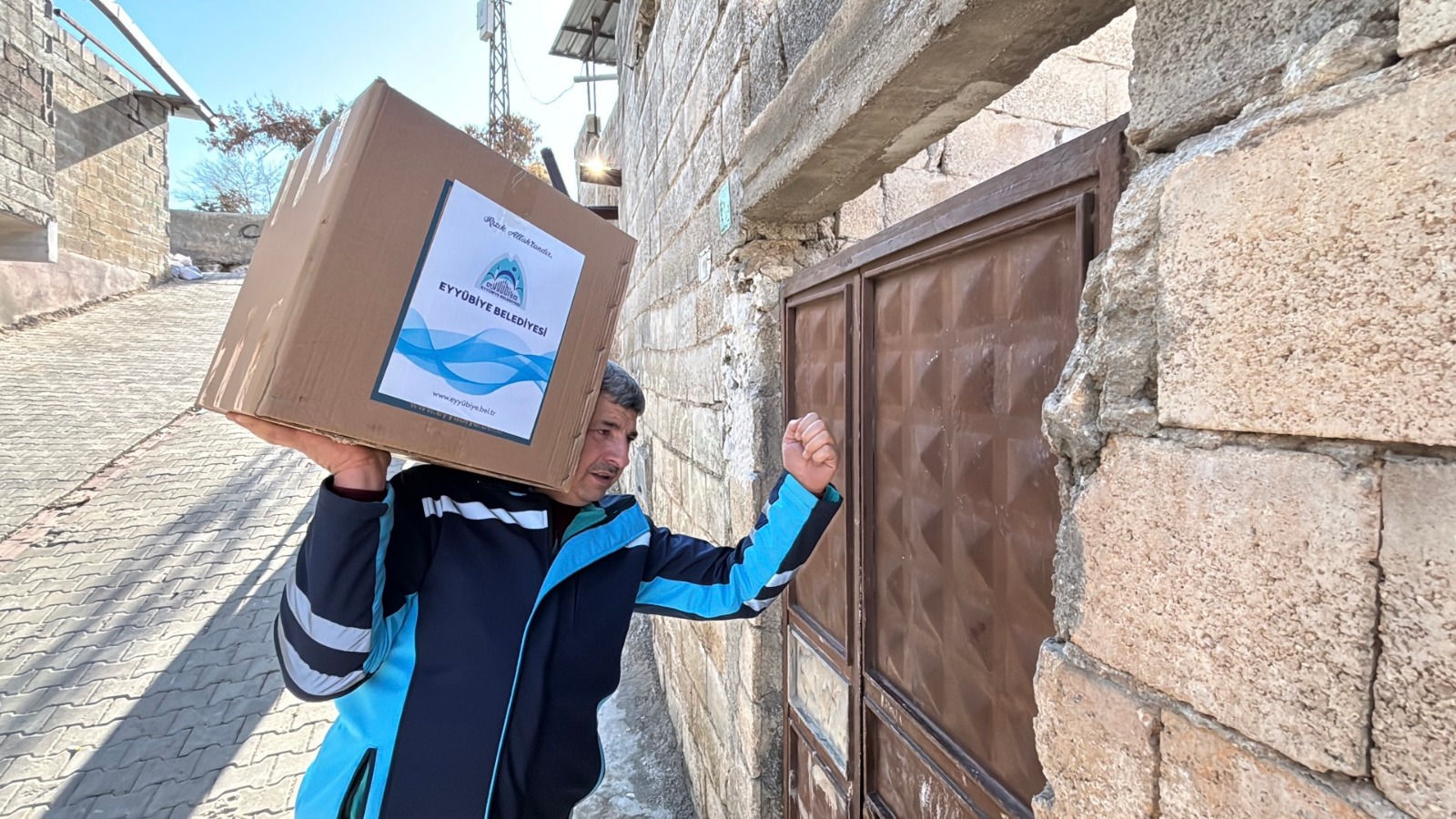 Eyyübiye’de Verilen Sözler Yerine Getirildi, Yetim Evleri Sevince Boğuldu