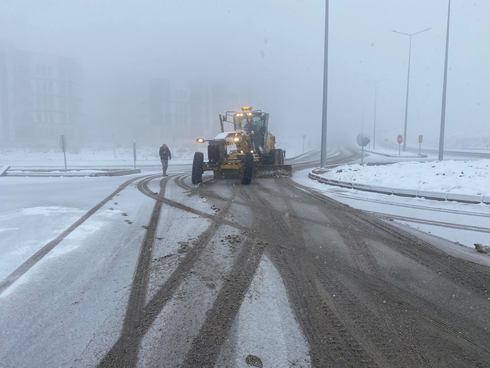 Büyükşehir Belediyesi Kar Mesaisinde