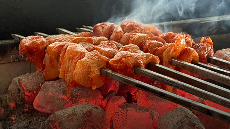 Yanlış beslenmede zehirlenme ve kalp krizi riski var