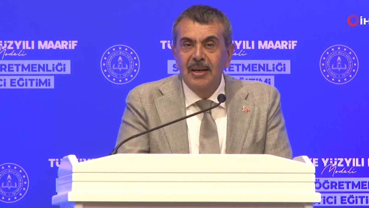 Serbest Kıyafet Tartışmasına Bakan Tekin'den Son Nokta