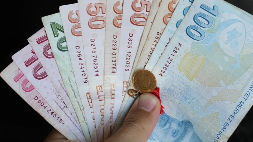 Yaşlı ve engelli aylıkları hesaplara yatırılmaya başlandı