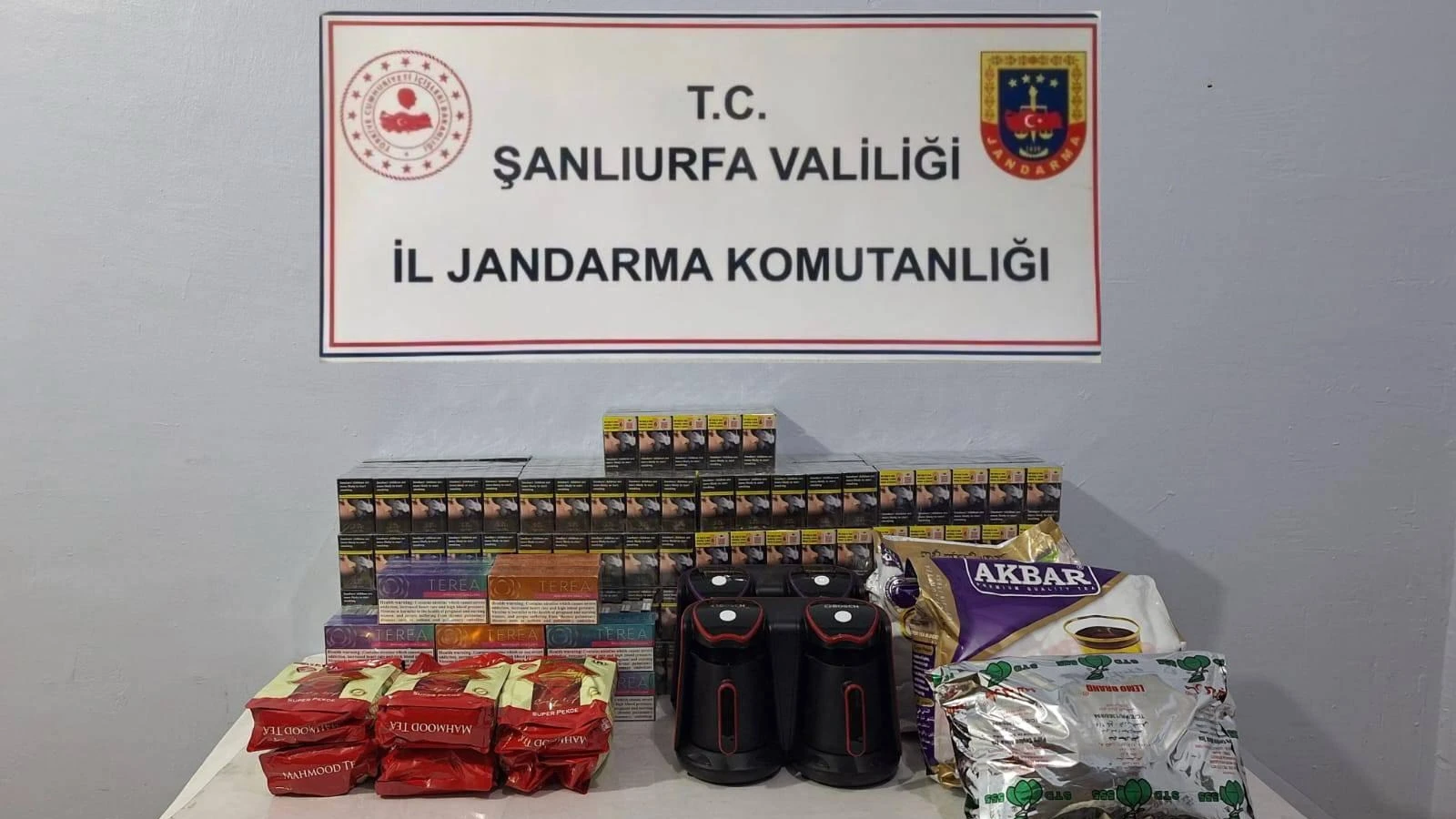 Viranşehir’de Kaçak Sigara ve Çay Operasyonu